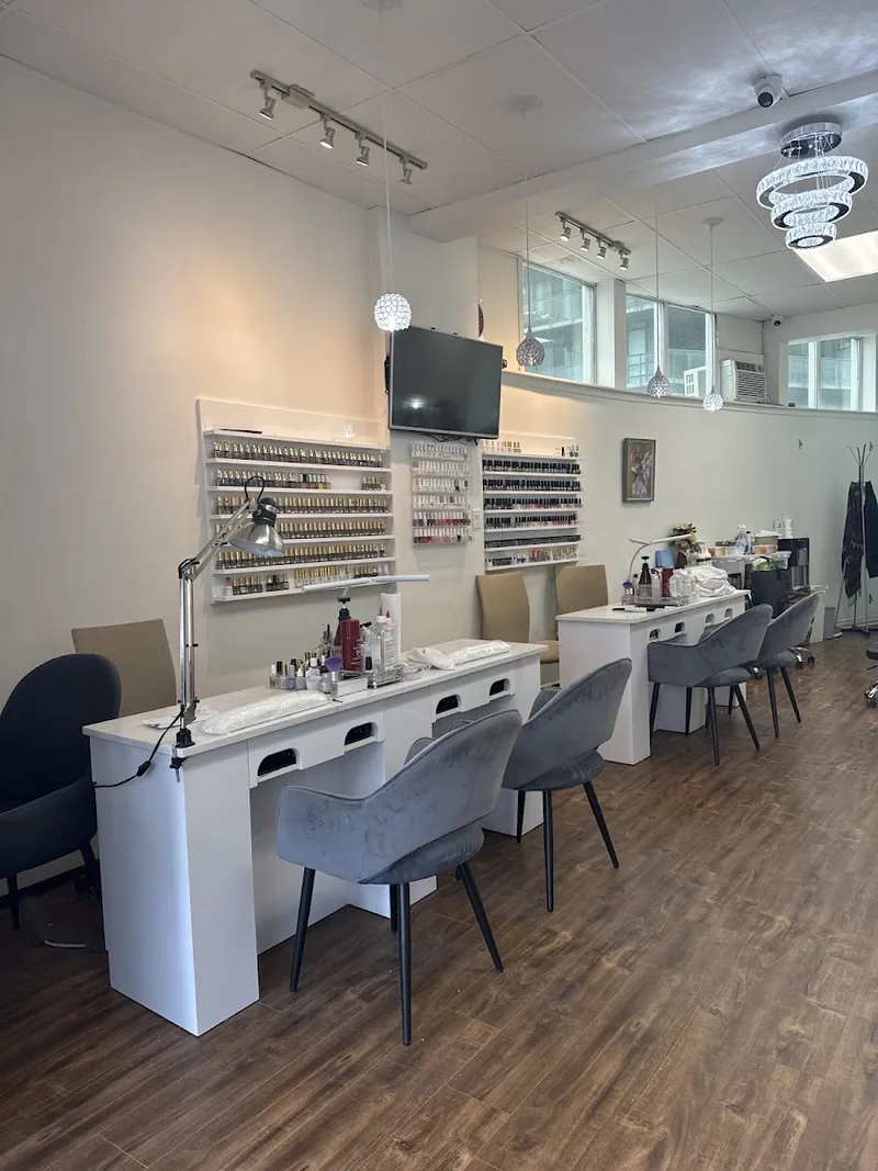Beauté d’Amour Nails Studio, beauty salon at 823 Yonge Street in Old Toronto, Toronto