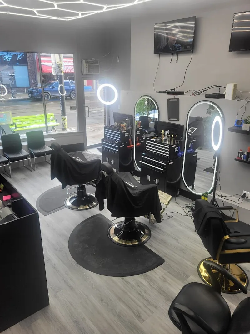 Broadview Barber Salon, hair salon at 742 Broadview Avenue in East York, Toronto