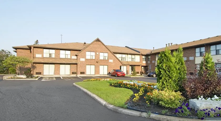 Comfort Inn, hotel at 66 Norfinch Drive in North York, Toronto