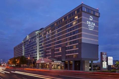 Delta Hotels By Marriott Toronto Airport, hotel at 655 Dixon Road in Etobicoke, Toronto