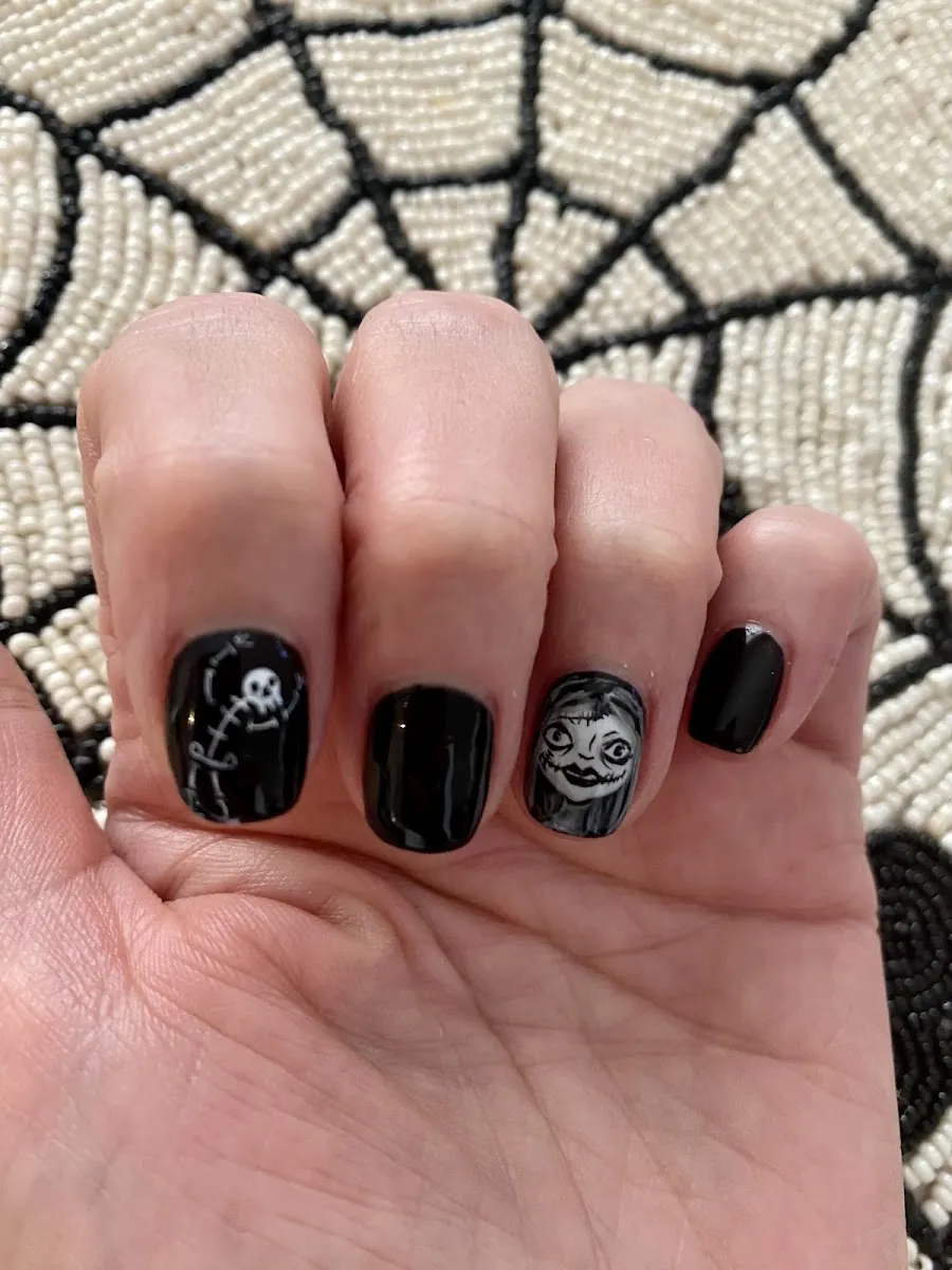 Elegant Nails & Spa, beauty salon at 5230 Dundas Street West in Etobicoke, Toronto