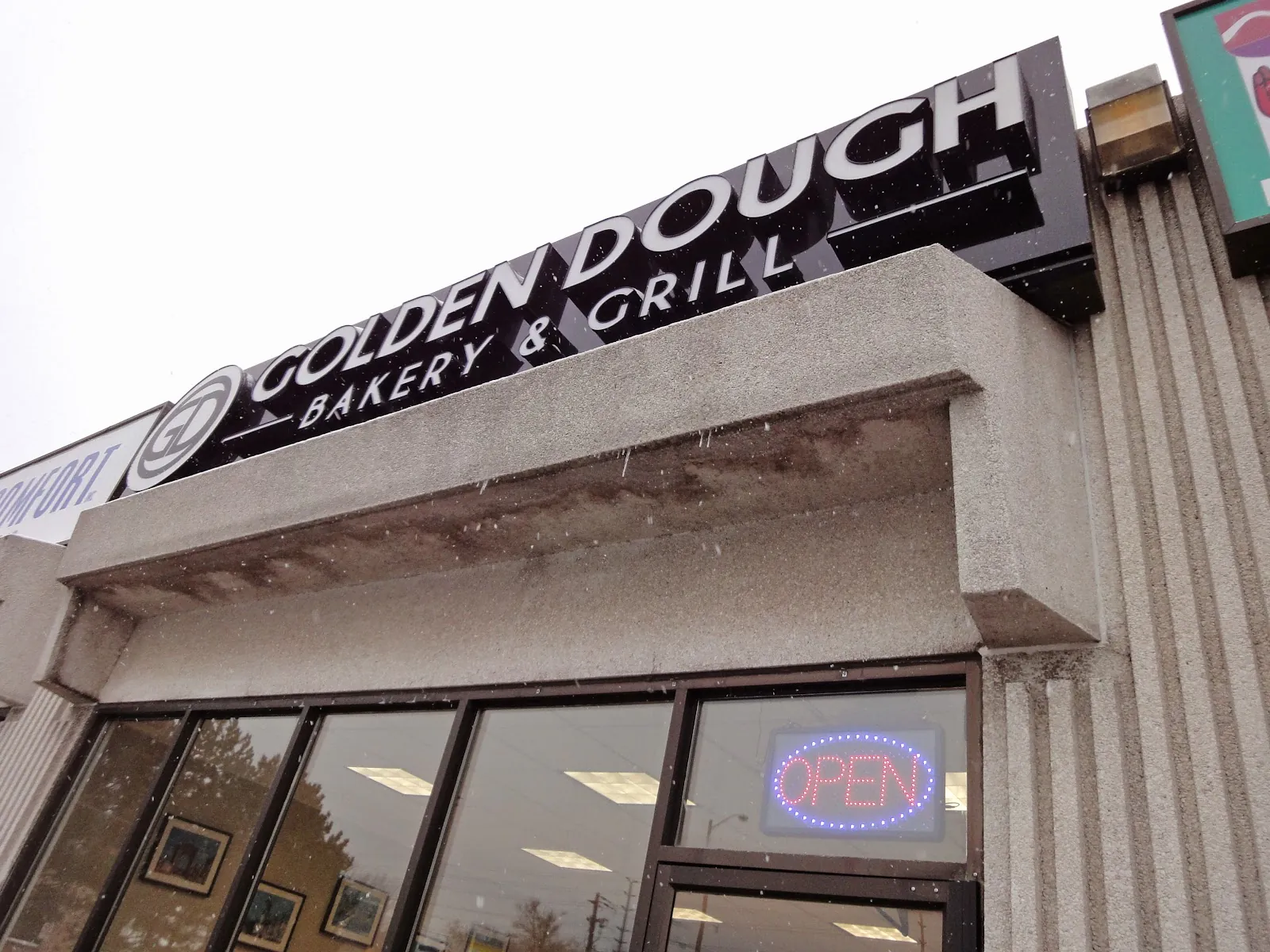 Golden Dough Bakery & Grill, bakery at 800 Dundas Street East in Etobicoke, Toronto