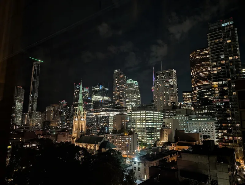 Holiday Inn Express Toronto Downtown, hotel at 111 Lombard Street in Old Toronto, Toronto