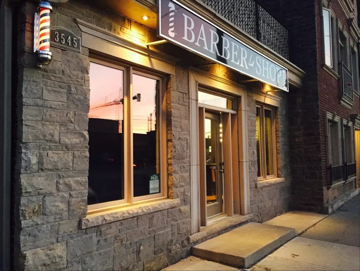 K&M Barber Shop, hair salon at 3545 Lake Shore Boulevard West in Etobicoke, Toronto