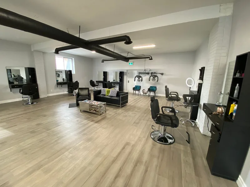 Mane Paradise Hair Salon & Barber