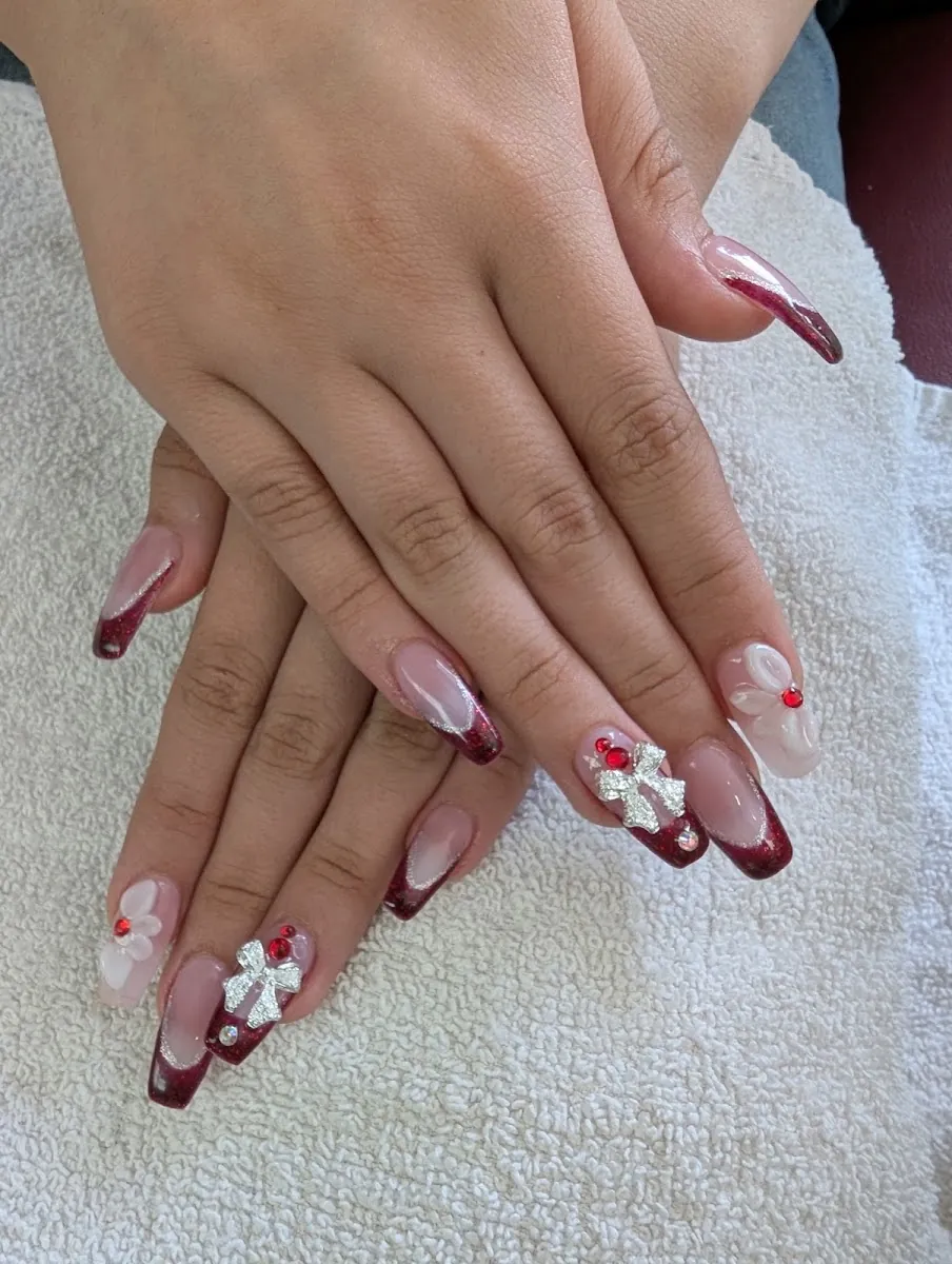Metro Nails, beauty salon at Danforth Avenue in East York, Toronto