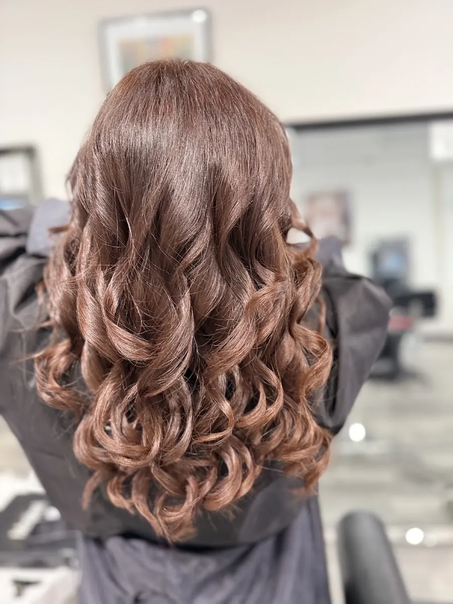 Salon Fifth Image, beauty salon at 4664 Yonge Street in North York, Toronto