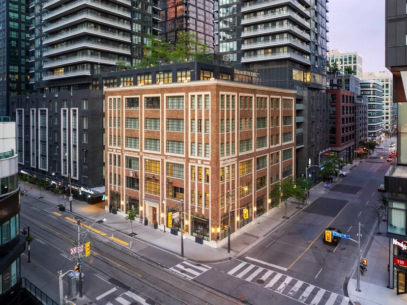 The Sutton Place Hotel Toronto, hotel at 355 King Street West in Old Toronto, Toronto
