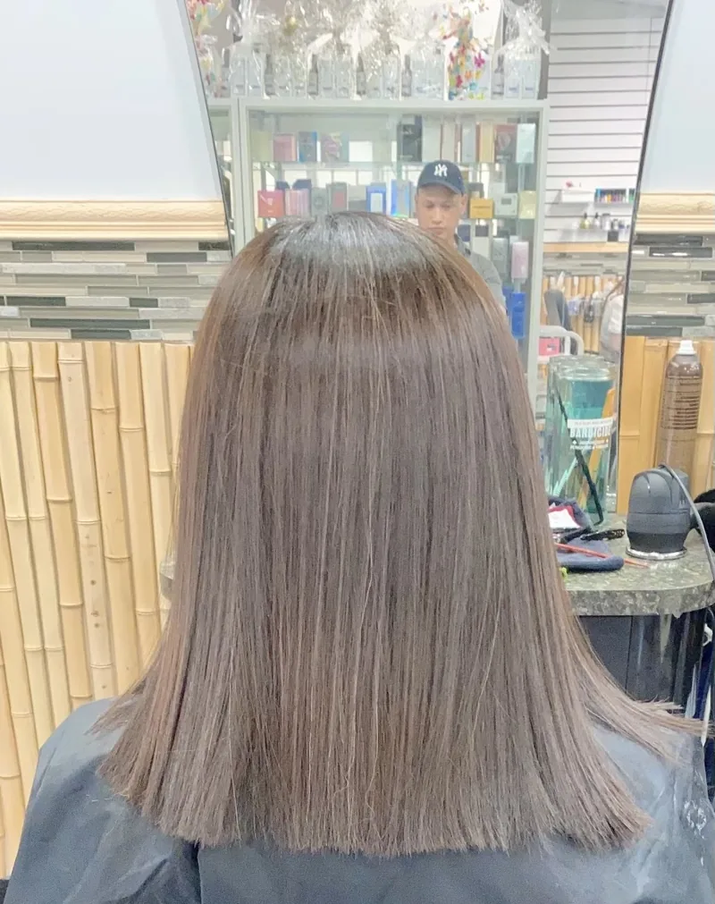 VIIP Beauty Parlour, beauty salon at 3038 Hurontario Street in Etobicoke, Toronto
